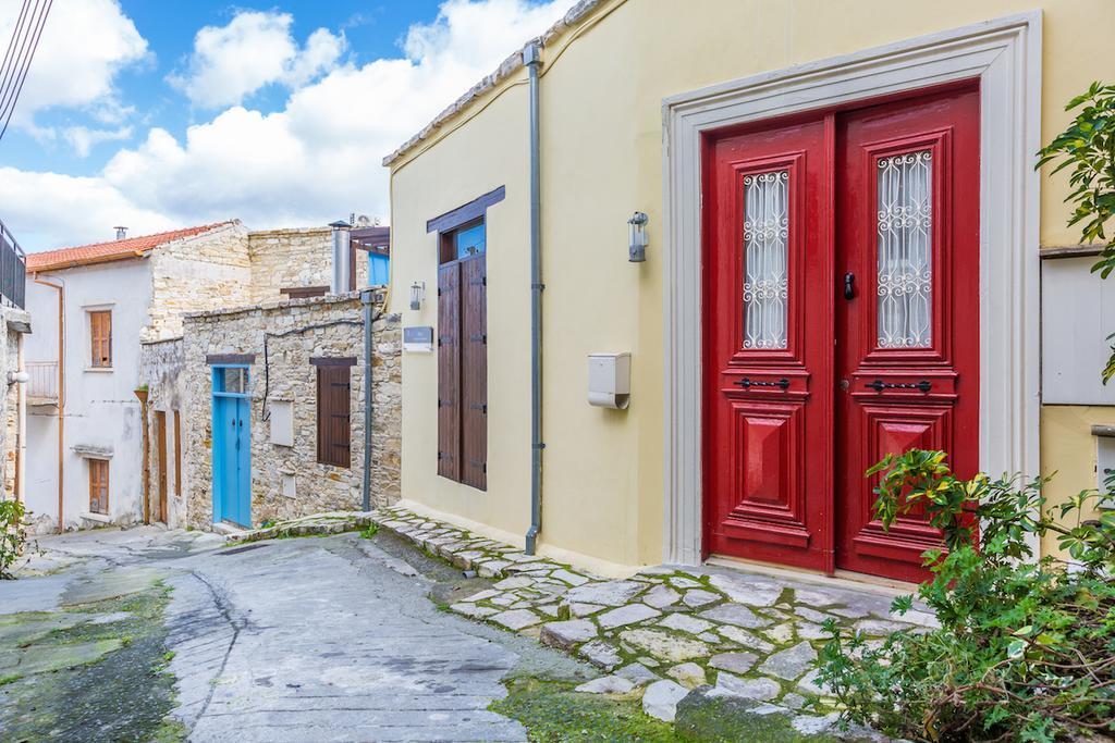 Redblue Door Two Traditional Listed Houses Pano Lefkara Exteriér fotografie